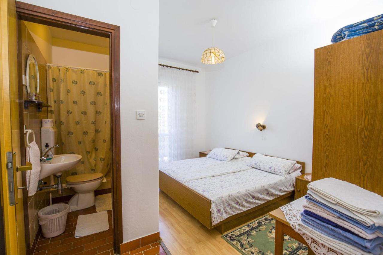 Rooms Padovan B&B Banjol Buitenkant foto