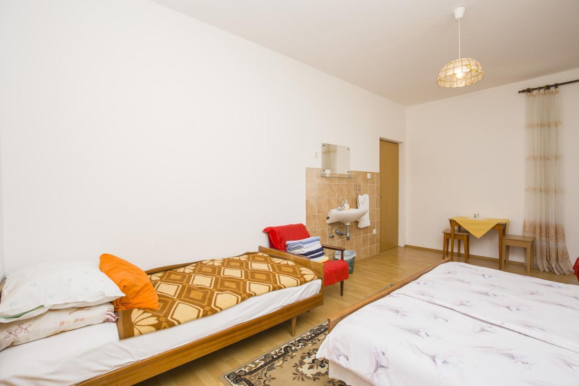 Rooms Padovan B&B Banjol Buitenkant foto