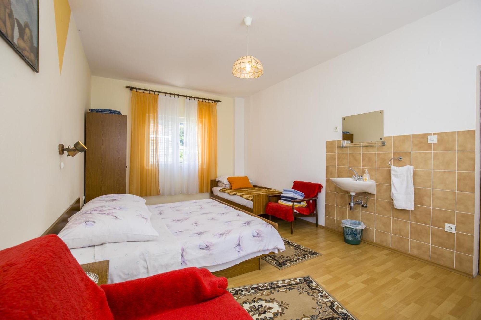 Rooms Padovan B&B Banjol Buitenkant foto